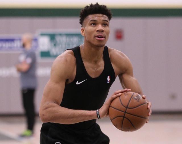 男子铅球无 男子铅球无