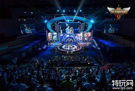 更是团结的 更是团结的