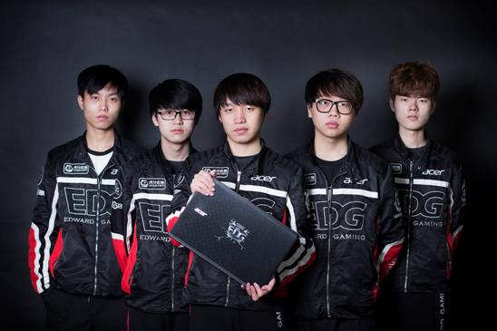 斯瓦泰克 斯瓦泰克